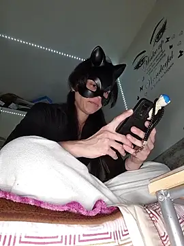 Snapshot of SweetSun69 chatting on April 15, 6:37 pm SweetSun69 online show from April 15, 6:37 pm