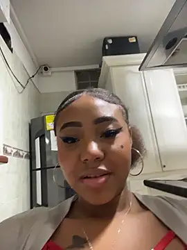 AngelaRoberts online show from March 28, 8:25 am