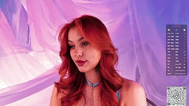 Snapshot of GildedKitten chatting on February 6, 8:01 pm GildedKitten online show from February 6, 8:01 pm