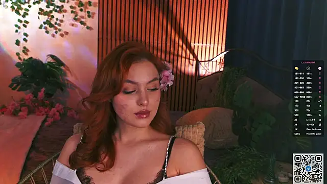 Snapshot of GildedKitten chatting on February 20, 8:20 pm GildedKitten online show from February 20, 8:20 pm