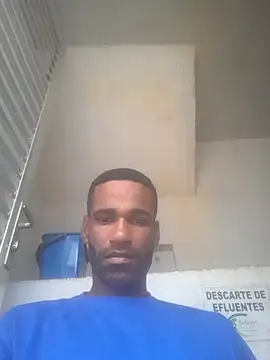 Snapshot of negrobrazil92 chatting on November 14, 11:31 am negrobrazil92 online show from November 14, 11:31 am