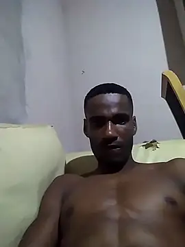 Snapshot of negrobrazil92 chatting on March 9, 1:31 am negrobrazil92 online show from March 9, 1:31 am
