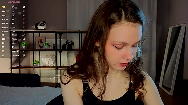 Snapshot of Tender_beauty chatting on April 21, 5:39 pm Tender beauty online show from April 21, 5:39 pm