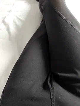 luckylover2024 online show from February 22, 9:30 am