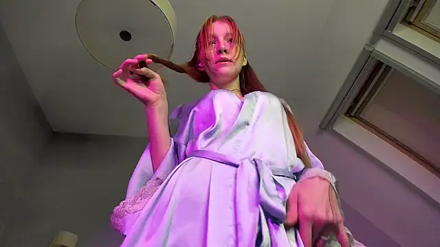 FoxieKiss online show from October 2, 3:30 pm