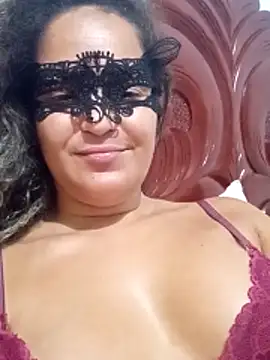 Snapshot of RaphinhaSanches chatting on January 31, 9:24 pm RaphinhaSanches online show from January 31, 9:24 pm