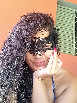 Snapshot of RaphinhaSanches chatting on March 14, 1:05 pm RaphinhaSanches online show from March 14, 1:05 pm