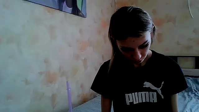 Snapshot of Crazy_Empresis chatting on April 14, 5:46 am Crazy Empresis online show from April 14, 5:46 am