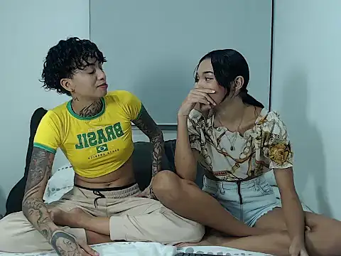 ParisAndVi online show from September 19, 11:38 pm