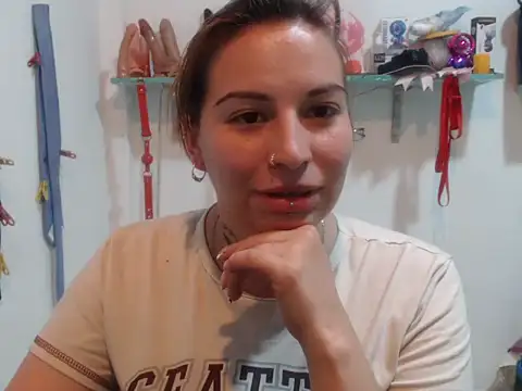 cloequeen15 online show from September 8, 6:51 pm