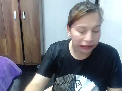 cloequeen15 online show from October 29, 5:25 pm