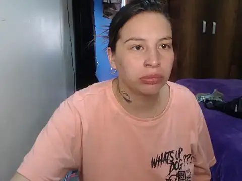 cloequeen15 online show from March 13, 3:18 pm