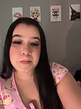 Aliciawhitee online show from February 25, 3:38 am