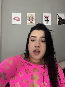 Snapshot of Aliciawhitee chatting on June 14, 4:47 am Aliciawhitee online show from June 14, 4:47 am