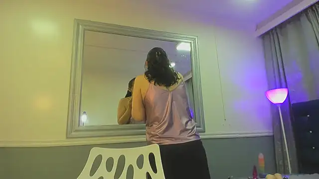 Oriana Jhonson online show from April 9, 11:04 am