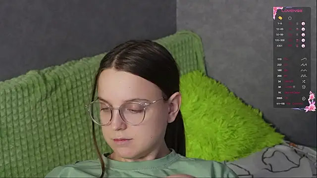 Violetwin online show from February 26, 11:31 am