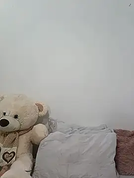Snapshot of jamila_zair chatting on May 28, 2:14 pm jamila zair online show from May 28, 2:14 pm