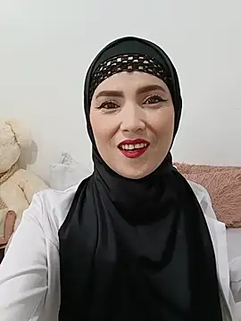Snapshot of jamila_zair chatting on June 4, 2:23 pm jamila zair online show from June 4, 2:23 pm