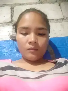 Snapshot of Sexy-Mama25 chatting on October 9, 1:42 pm Sexy-Mama25 online show from October 9, 1:42 pm