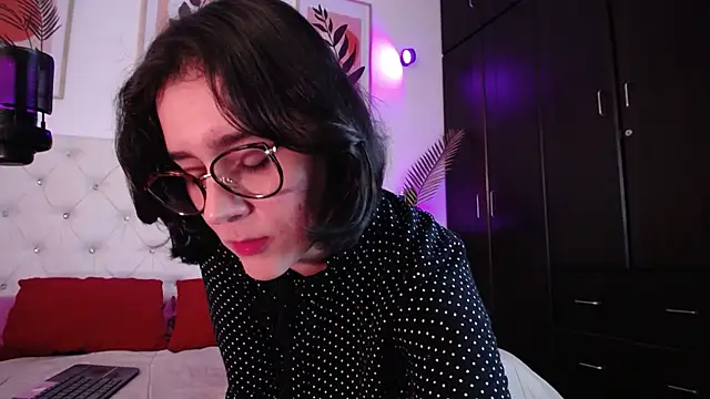 barbyehot online show from December 17, 3:18 pm