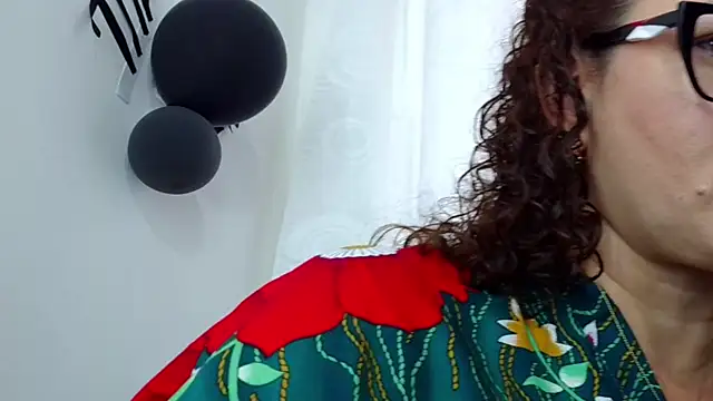 TifanyQueen  online show from October 12, 7:57 pm