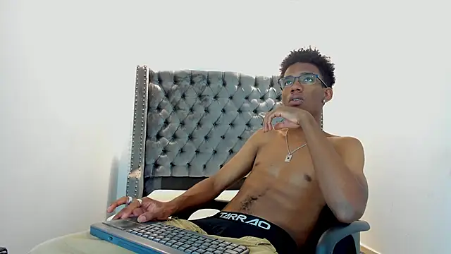 nero reyd online show from October 15, 7:14 pm