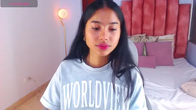 Milaa Star  online show from October 11, 3:39 am