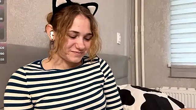 Snapshot of SunPunnyGirl chatting on September 22, 6:04 am SunPunnyGirl online show from September 22, 6:04 am