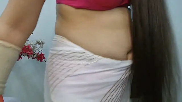 Snapshot of ruby100 chatting on October 17, 5:26 pm ruby100 online show from October 17, 5:26 pm