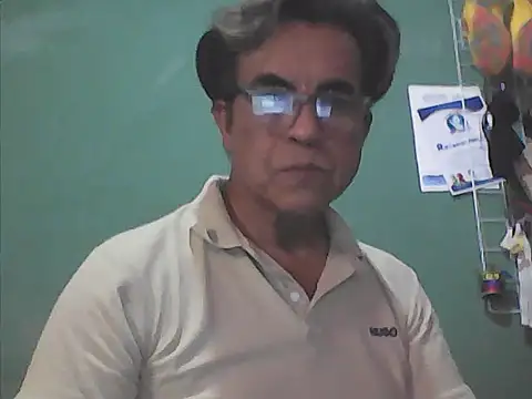 Snapshot of cataCHu chatting on March 4, 8:53 am cataCHu online show from March 4, 8:53 am