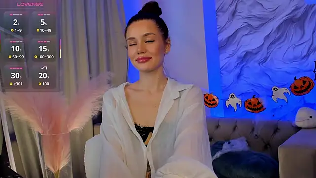 Aria Mila online show from October 27, 3:10 am