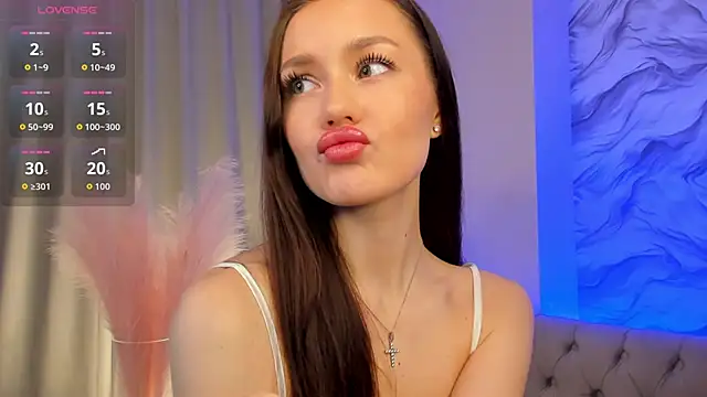 Aria Mila online show from November 28, 11:46 am