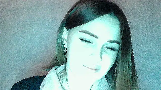 Snapshot of SweetLoraa chatting on December 3, 5:11 pm SweetLoraa online show from December 3, 5:11 pm