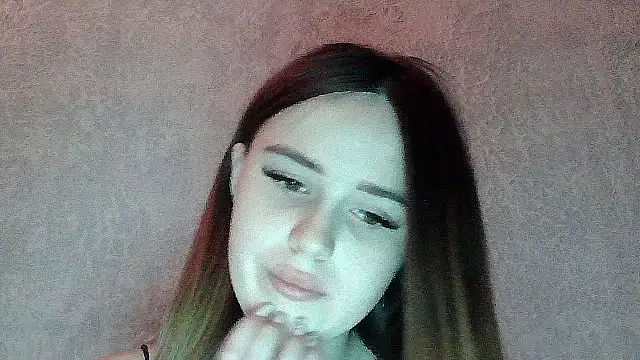 Snapshot of SweetLoraa chatting on January 9, 4:10 pm SweetLoraa online show from January 9, 4:10 pm