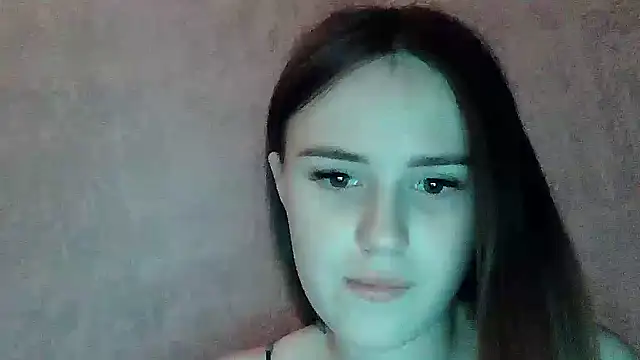 Snapshot of SweetLoraa chatting on February 15, 4:36 pm SweetLoraa online show from February 15, 4:36 pm