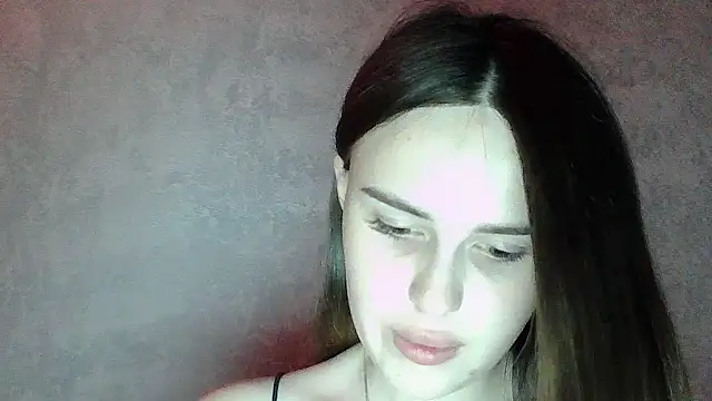 Snapshot of SweetLoraa chatting on June 28, 7:20 pm SweetLoraa online show from June 28, 7:20 pm