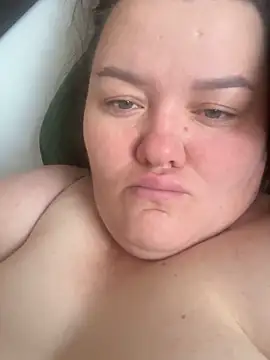 SunnyLeila2101 online show from September 15, 5:40 am