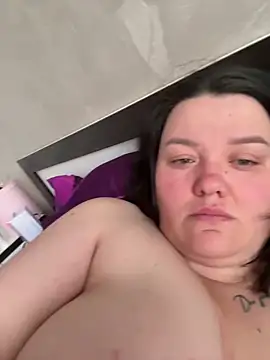 SunnyLeila2101 online show from April 8, 4:12 am