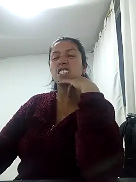 Snapshot of MihaCarther chatting on April 30, 1:12 am MihaCarther online show from April 30, 1:12 am