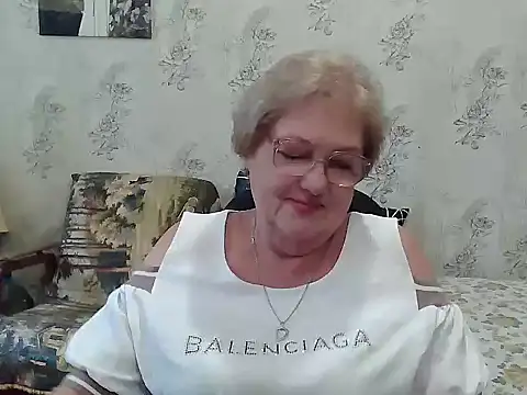 Renata62011 online show from October 4, 10:46 am