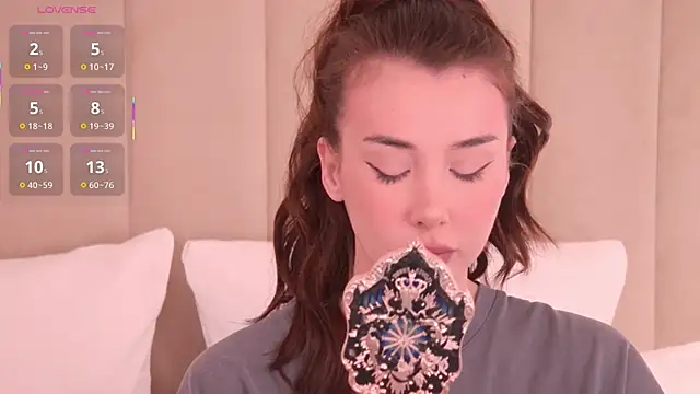 Nesolla online show from March 16, 6:01 pm