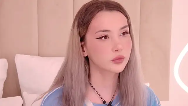 Nesolla online show from March 29, 8:25 am