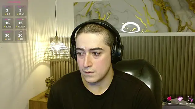 Lancelot 19 online show from September 15, 9:04 pm