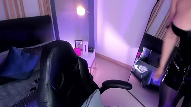 marie bass online show from June 1, 1:46 pm