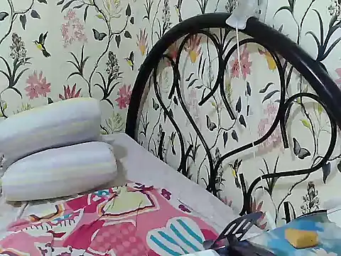 Snapshot of Fantasy_Hugetits31 chatting on March 4, 6:41 am Fantasy Hugetits31 online show from March 4, 6:41 am