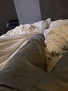 Snapshot of selftaught777 chatting on October 11, 8:51 pm selftaught777 online show from October 11, 8:51 pm