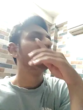 Snapshot of yung_cplz chatting on November 22, 5:12 pm yung cplz online show from November 22, 5:12 pm