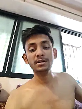 Snapshot of yung_cplz chatting on December 22, 5:59 am yung cplz online show from December 22, 5:59 am