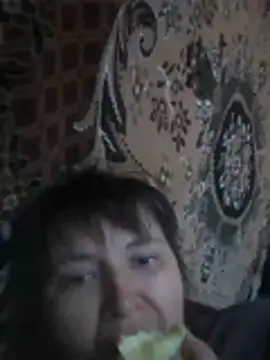 Snapshot of Romashka33011 chatting on April 22, 7:55 am Romashka33011 online show from April 22, 7:55 am
