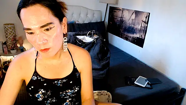 Snapshot of NinaDOM4CUM chatting on May 15, 11:45 pm NinaDOM4CUM online show from May 15, 11:45 pm